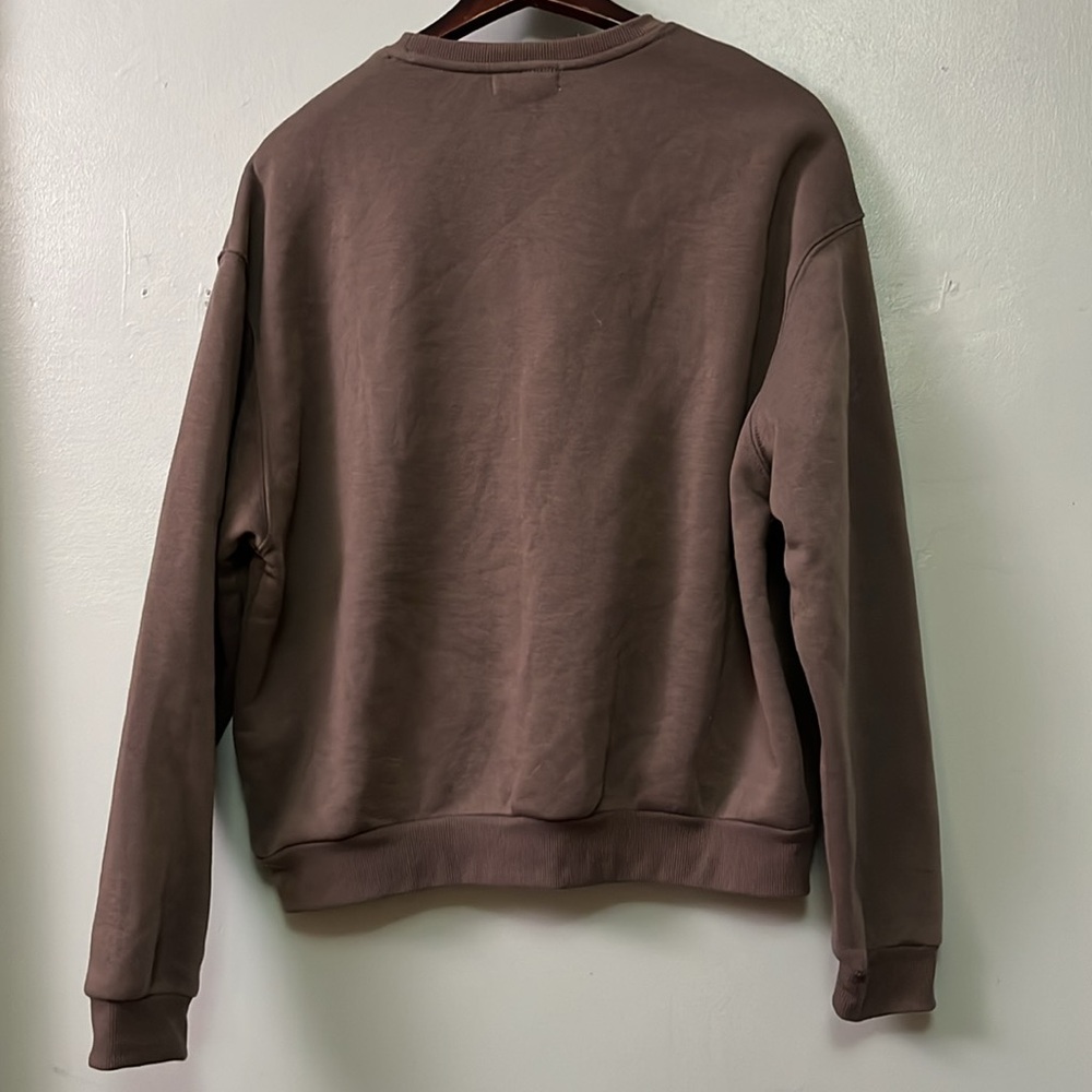 Refuge Austin White Chenille Embroidered Fleece Charcoal Grey Sweatshirt - Picture 6 of 9